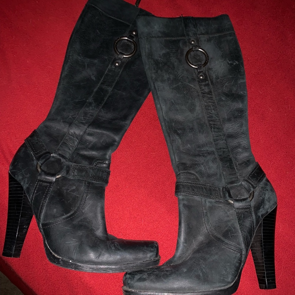 Guess boots below knee